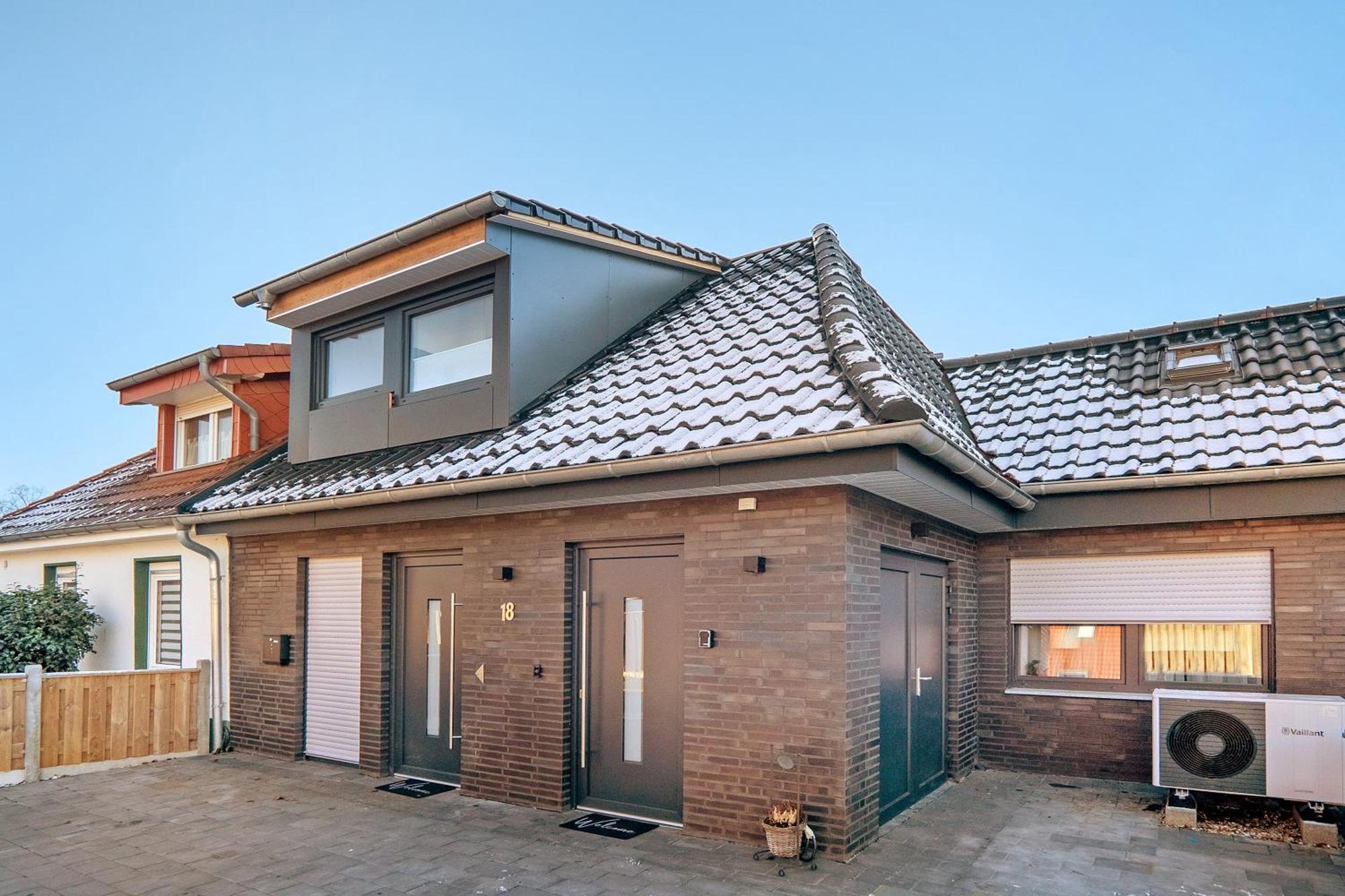 Neubau Ferienwohnung Mit Balkon Gronau  Extérieur photo
